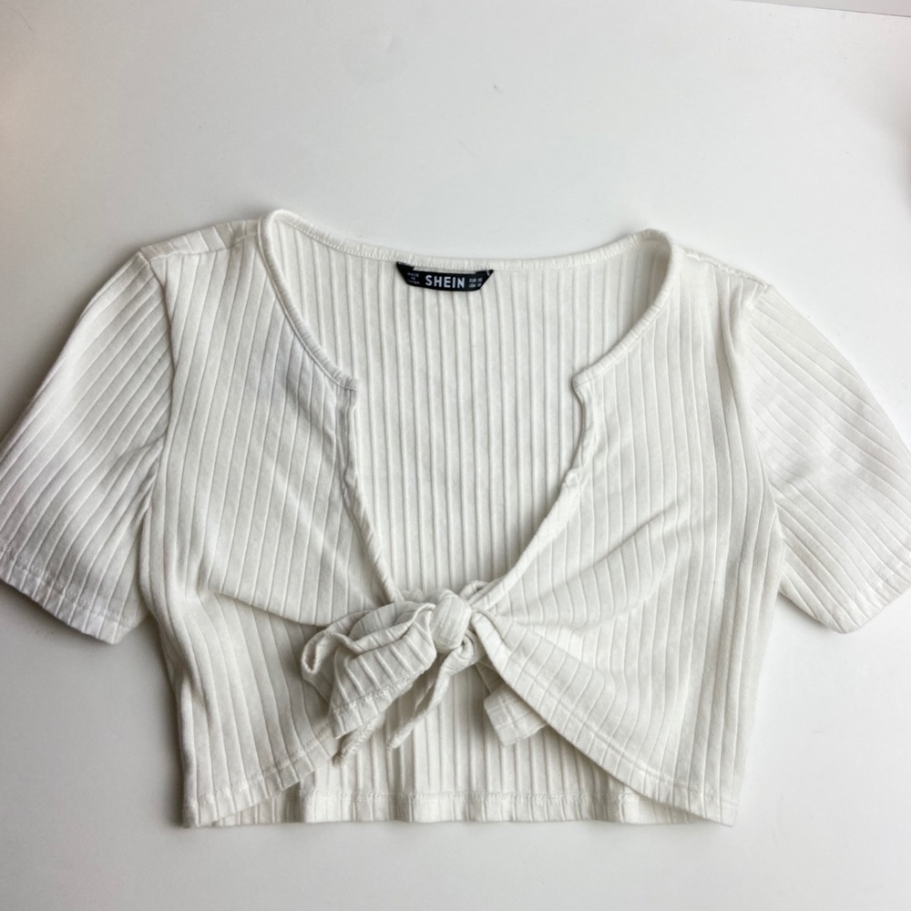 white cropped tie front top